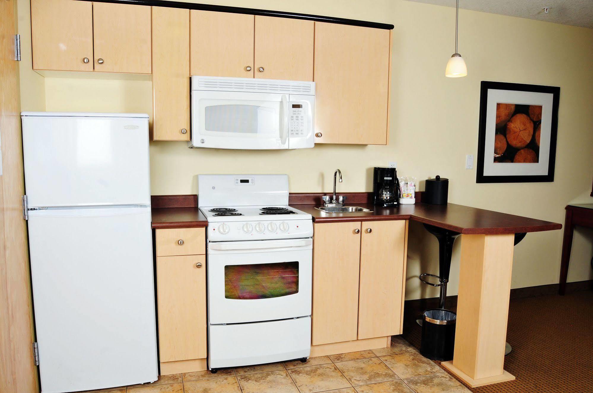 Trend Mountain Hotel & Conference Centre Tumbler Ridge Zimmer foto